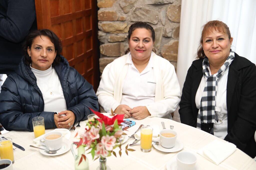 Esta mañana reconocimos la labor de enfermeras y enfermeros que cuidan la salud de muchos saltillenses. La entrega y sensibilidad con el que hacen su trabajo hacen grande a Saltillo. #TodosPorSaltillo