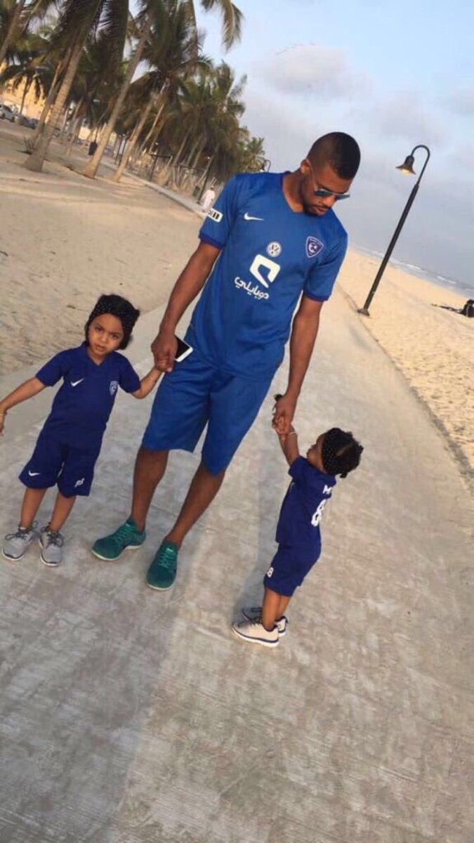 معلومة - فايز الرشيدي حارس المنتخب العماني عاشق للهلال.