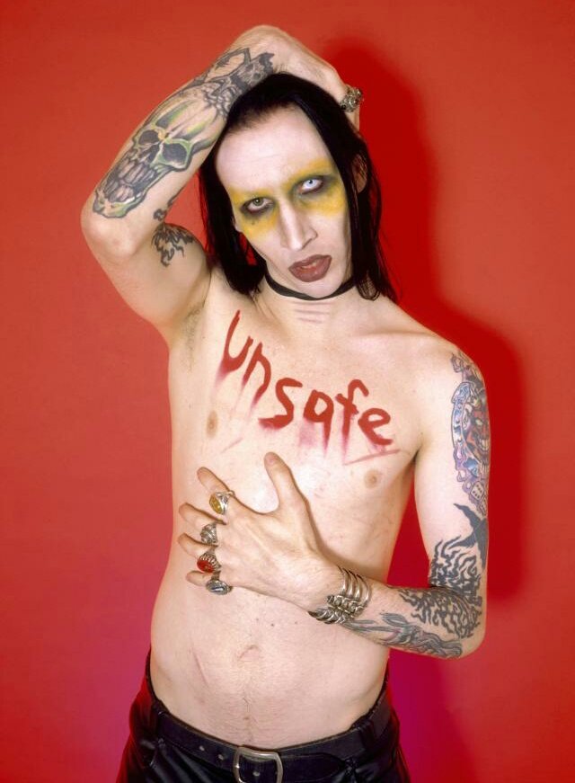 Happy Birthday Marilyn Manson 

Marilyn Manson - Sweet Dreams (Are Made of This)

 