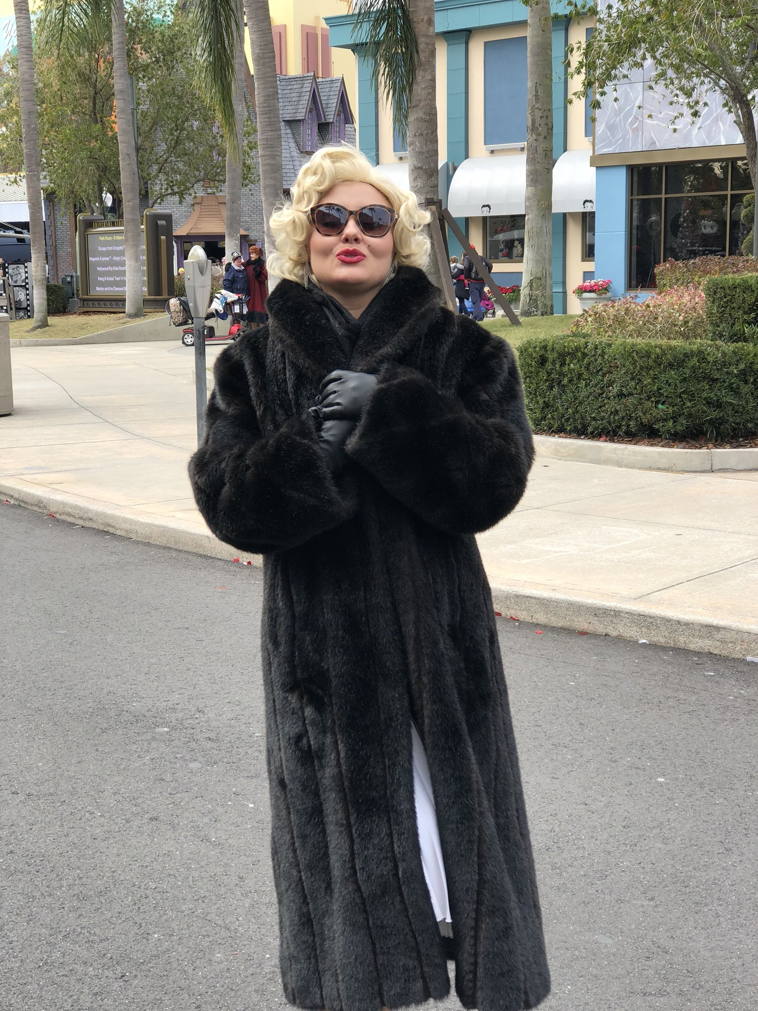 Marilyn monroe coats sale