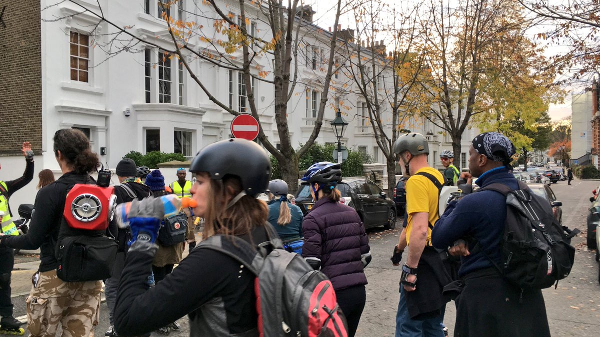 No Friday Night Skate (<a href="/lfns/">LFNS & Sunday Stroll</a>) tonight. But there's lots of other skating in London this weekend. Check out skatewith.us for details, including the Sunday Stroll at 2pm