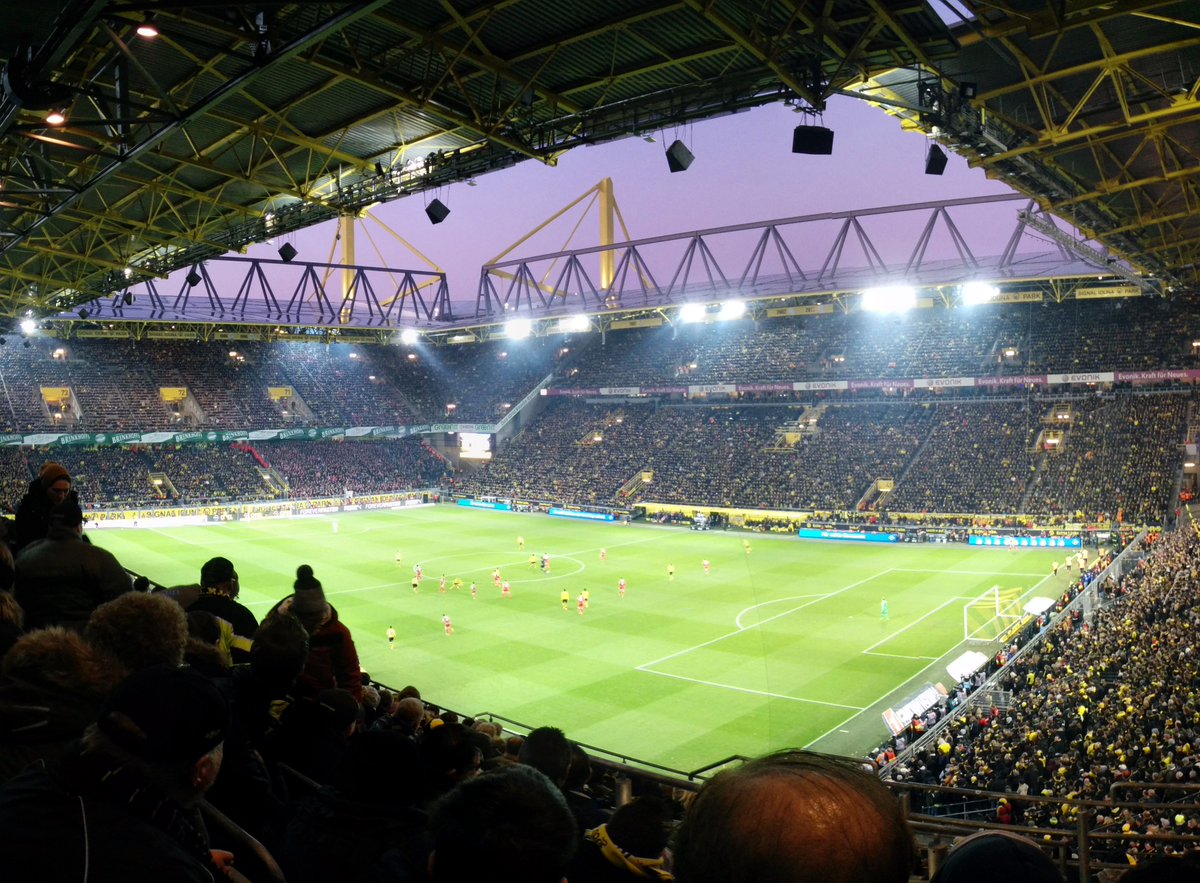 Sage_JoeM's tweet photo. @andywest_sage @emerick_jim @NUFC @geoffwatson01 @David_Maughan_ @C_ConroySage I expect pictures. Let's see if you can beat my #BVB picture. https://t.co/RLPZXXnkvR