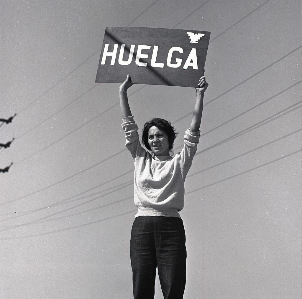 “Dolores is the first general I followed into war" / #DoloresHuerta’s remarkable story opens TODAY at #Louisville's <a href="/SpeedArtMuseum/">Speed Art Museum</a>.  Details/Tickets → bit.ly/2AXlHs0
