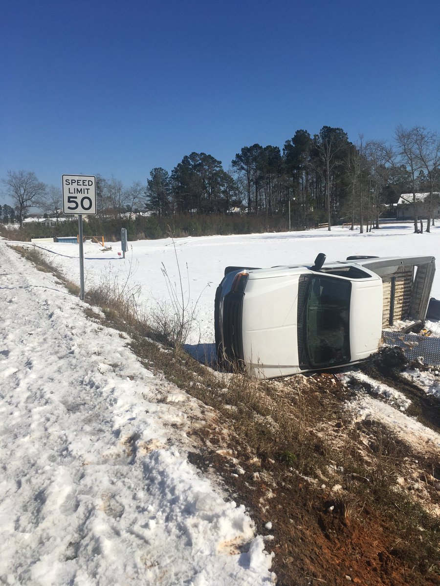 SCHP_Troop6's tweet photo. Reduce speed on roadways due to the possibility of ice. Although roadways may appear clear there are areas of  patchy snow and ice on US 17A in Berkeley County. https://t.co/XqOWNe1FQ9