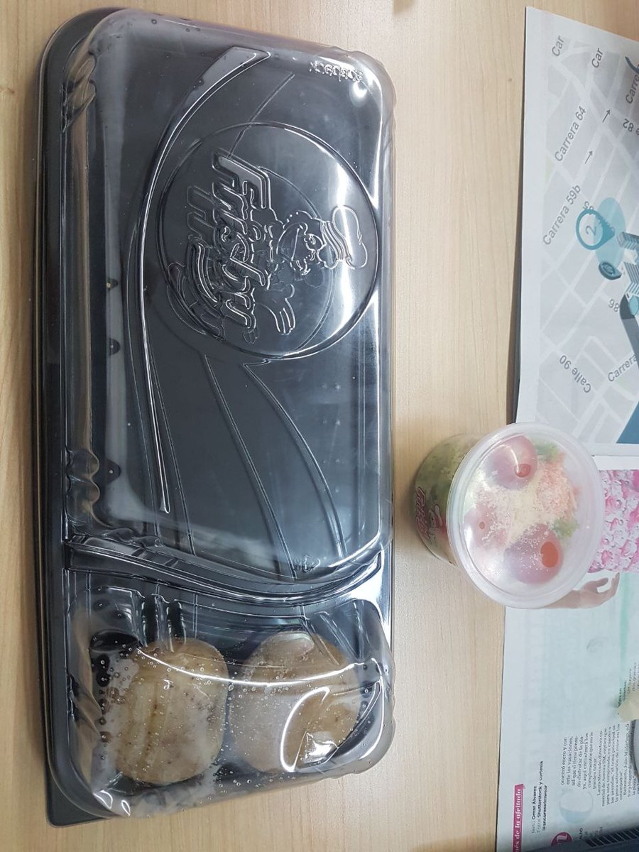 BerthiLo's tweet photo. PÉSIMO servicio de @frisbylohace . ¡Pedí frischuleta y nunca llegó! El pedido a parte de que llegó 30 mins tarde llega sin el pollo. Y he llamado 2 veces a servicio al cliente y no responden. #Fail #PésimoServicio @ComoyCuento #MalServicio #Restaurante https://t.co/NU01tGPR5y