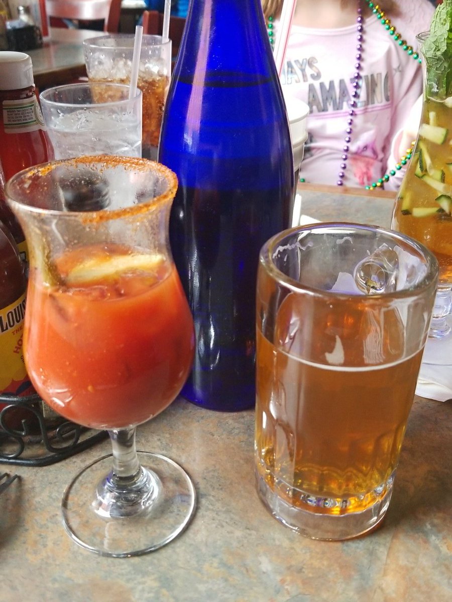 DustinSDowdy's tweet photo. @RushFamTourneys @vivien2112 @HumbleAnthem @cyclesinthedark Not on the Bangkok train but back in NOLA. #buzzed Have totally lost track of this convo.
#bloodymary #beerback #pimmscup https://t.co/dTdRvXPnOy