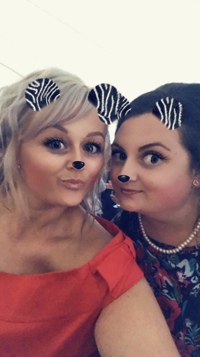 nelly_melly's tweet photo. #bestie ❤️ https://t.co/syu1Vrk2DE