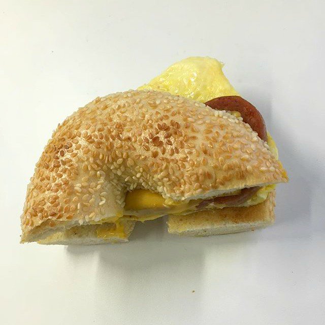 pearlcafe's tweet photo. Our #Breakfast #Bagels are served all day - It's a tasty breakfast, #lunch, or #dinner! #MountainViewCA #PearlCafe #eggs #bacon #spam #sausage #ham #turkey #cheese https://t.co/FKHkKFyYQp