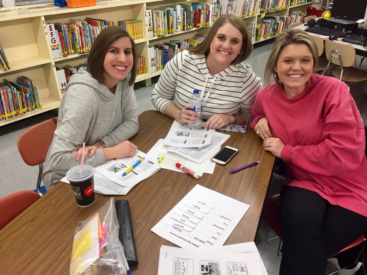 KStreetyARIRead's tweet image. The Golden Paperclip winners of our Minute to Win It game to practice identifying the six syllable types. #reading #greatteaching #funPD  #JEFCOED