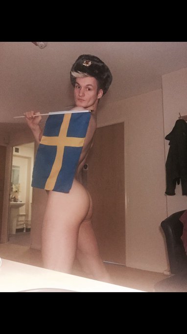 1 pic. Ruskva or svenska? ? Russian or Swedish? ?? https://t.co/VNgcDcstfV
