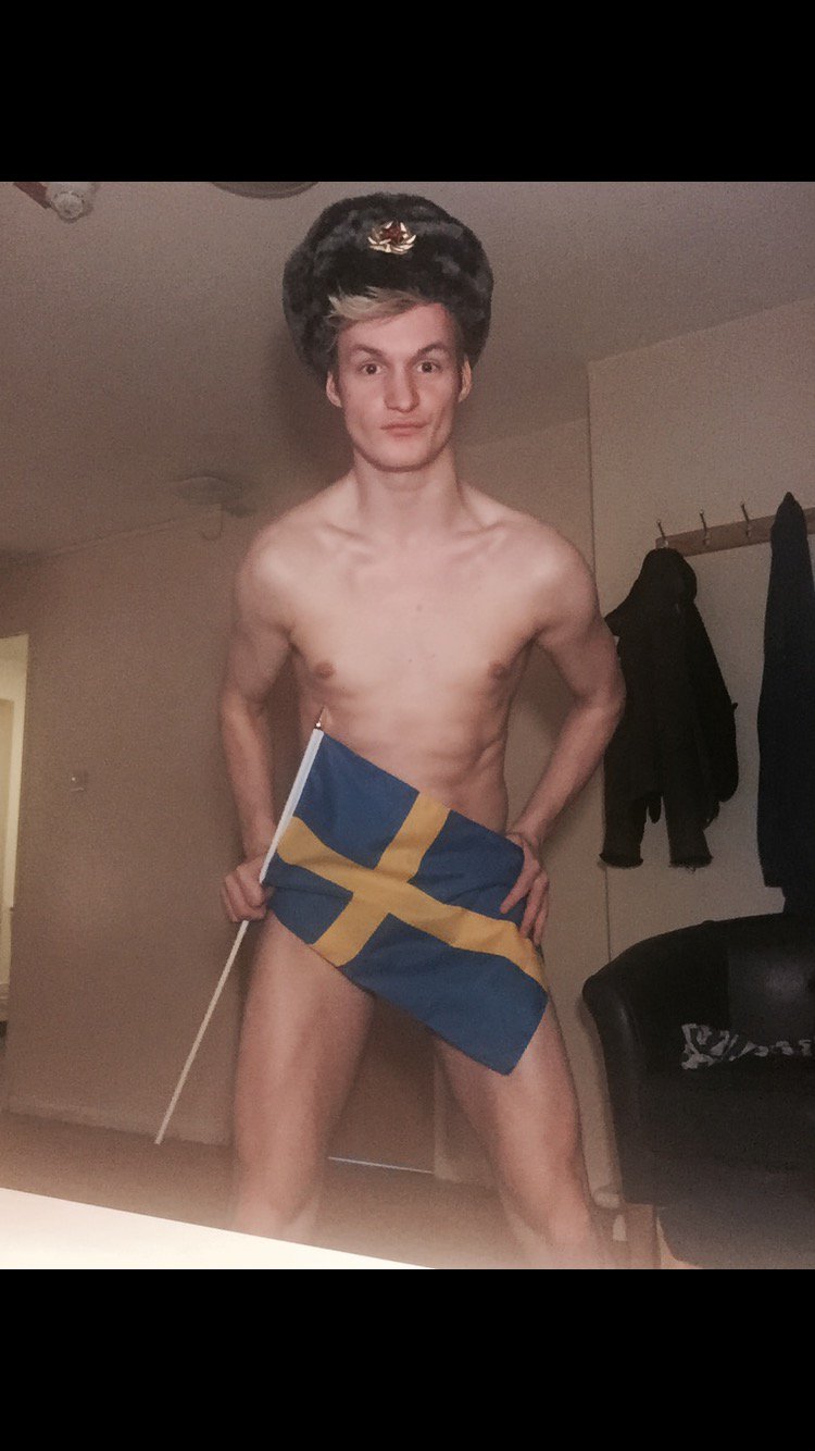 2 pic. Ruskva or svenska? ? Russian or Swedish? ?? https://t.co/VNgcDcstfV