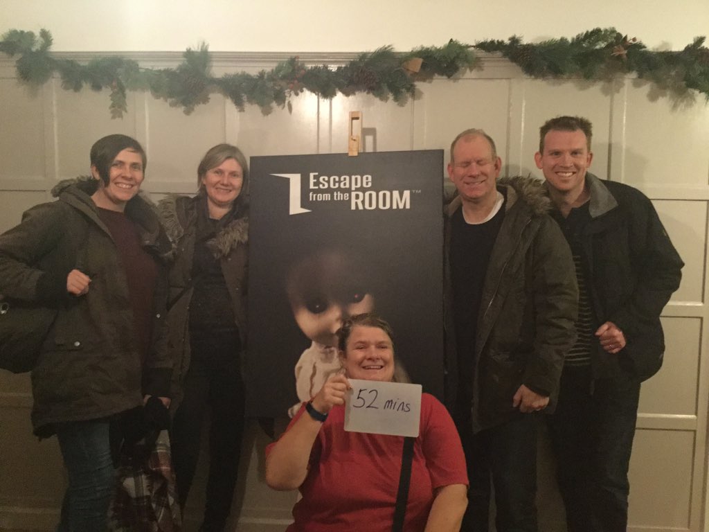 EscapeFromTheRoom tweet media