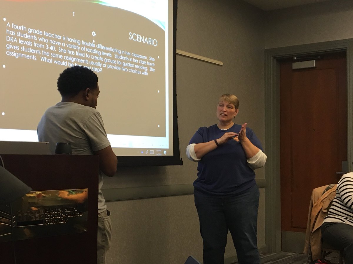 Gina Ceely tweet media