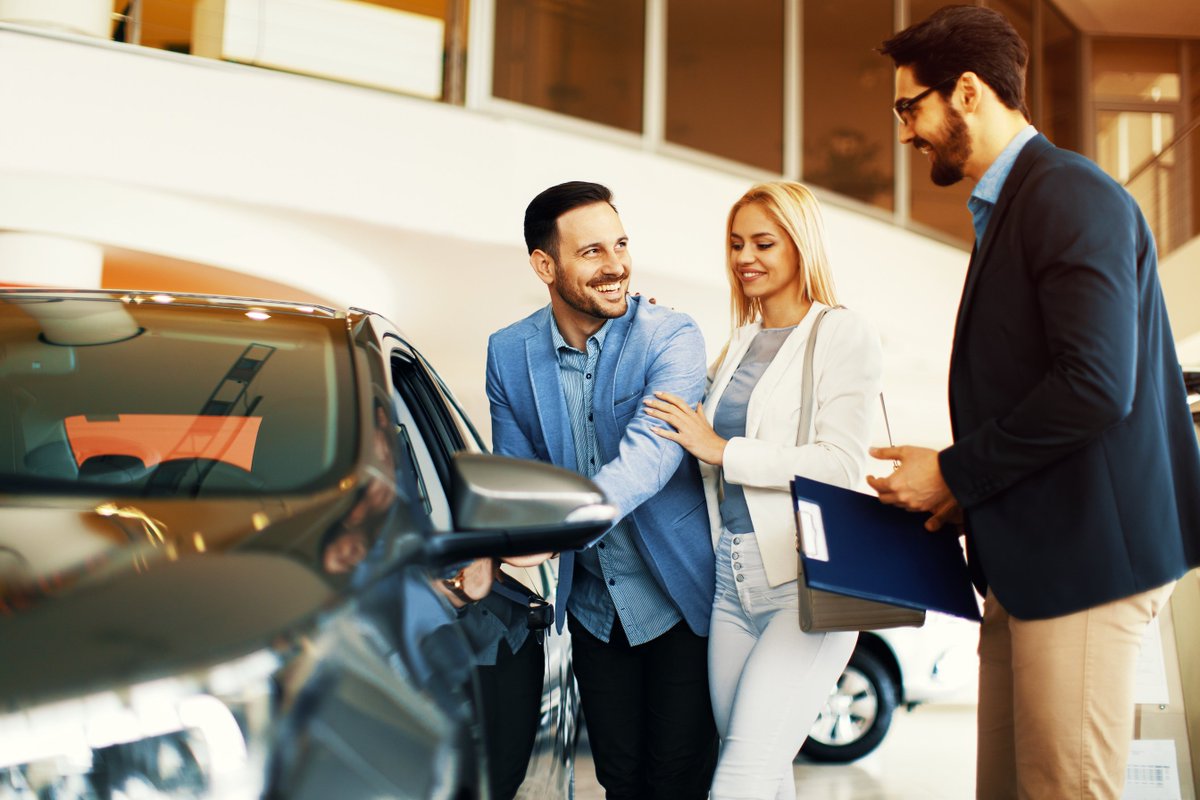 AutoWorldBSG's tweet photo. Free this weekend? Come stop by and check out the pre-owned vehicles we have available in our showroom! https://t.co/M43rJCM6PE
