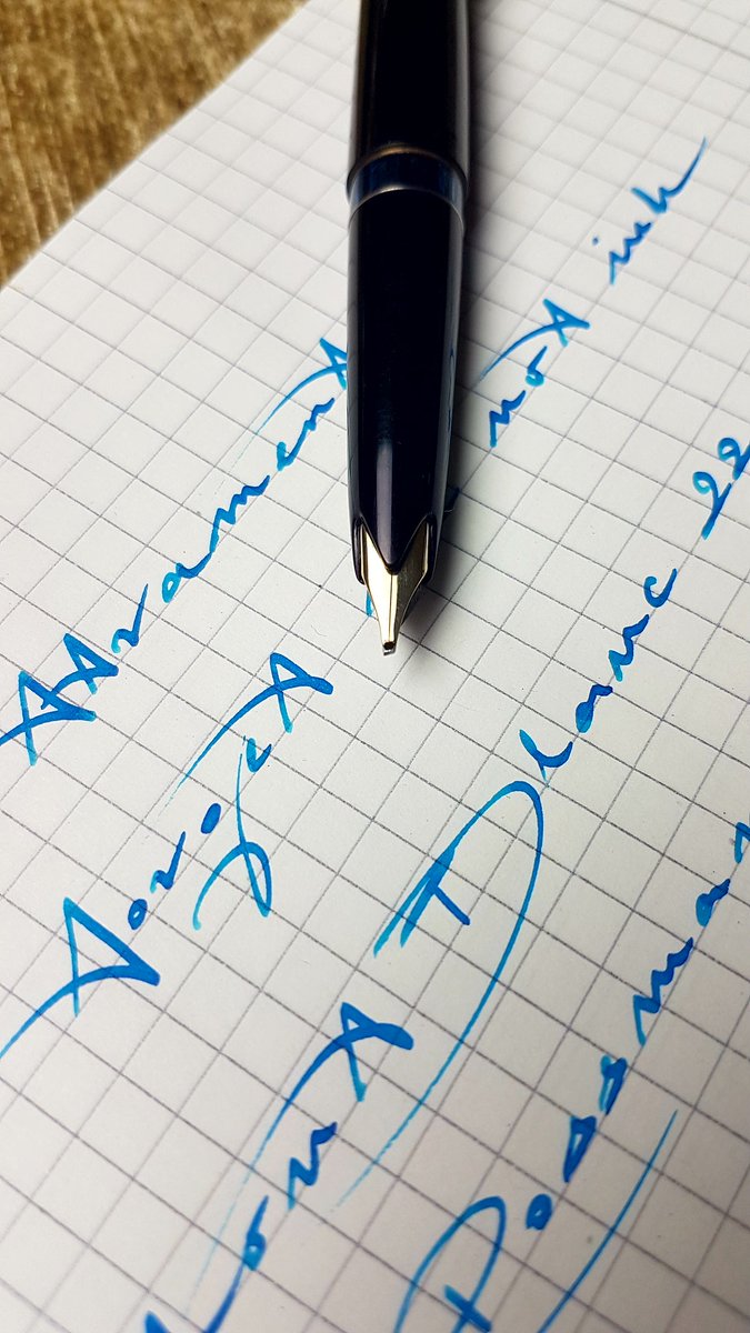 FPibr's tweet photo. Mont Blanc 22 OM
De Atramentis - Forget me not ink
Schreibwelt Paper
@atramentis
#montblanc #montblancpen #montblanc22 #deatramentis #forgetmenot #fountainpen #dolmakalem #murekkep #fpgeeks #writetomeoften #banasikcayaz #schreibwelt #calligraphy #forgetmenotink https://t.co/9eKoxbdu47