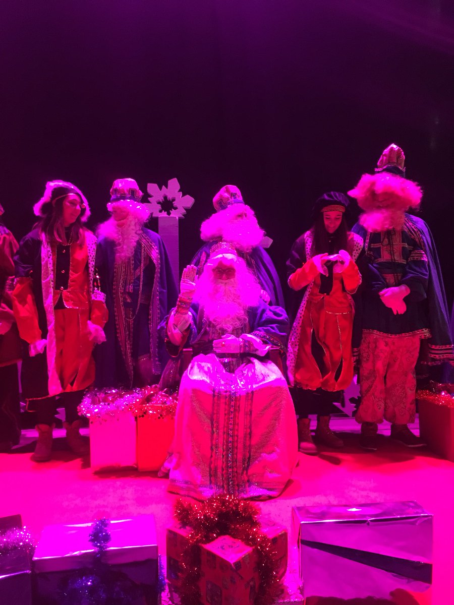 Ses Majestats els Reis d’Orient ja han acabat a Canillo, molt bona rebuda i els nens molt contents. Fins l’any que veeeee i repartiu molts regals!! 👏🏻👏🏻👏🏻