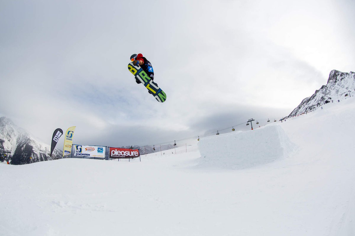 xtremespots's tweet photo. Battle ROJal 2018, the 1st @QParks #Snowboard and #Freeski Tour is on the move! See you in #Snowpark Schรถneben on January 7th. More info here: https://t.co/96uASpiWxC Registrations also available on the spot at 9:00
#xtremespots #event #extremesports https://t.co/Y9TrsZqMm1