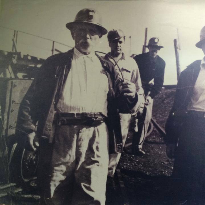 5 enero 1887.- Nace en #Progreso, #Coahuila, Eutiquio Canales de la Garza, quien sería minero por 65 años en la región de #Múzquiz, Coahuila. Fue uno de los fundadores de las minas de Barroterán.