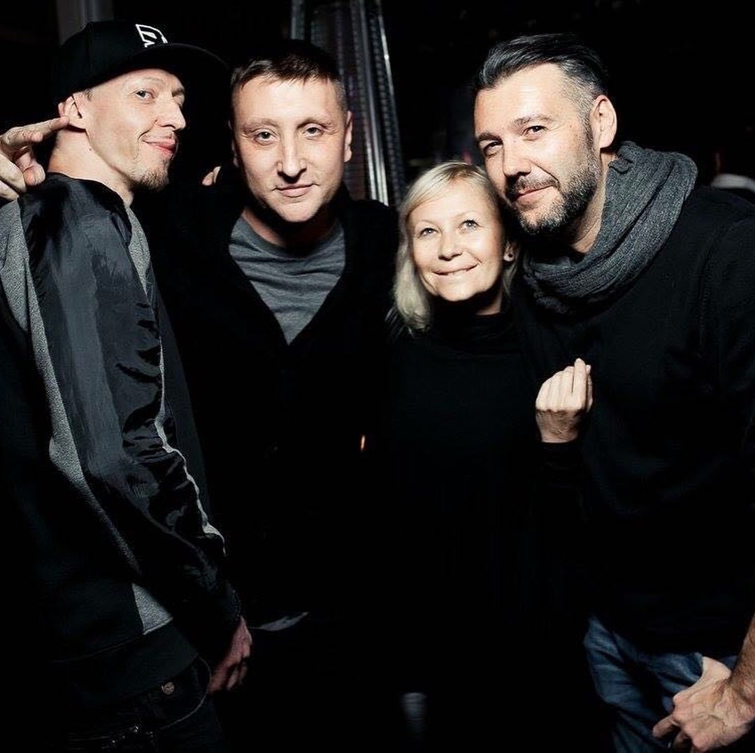 #FlashbackFriday to last week meeting at #DuranBarMoscow With the bros: <a href="/IvanPicaMusic/">Ivan Pica</a> <a href="/pahomoff/">d.pahomoff</a> <a href="/TekNoizeNYC/">TekNoizeMiami</a> Let the 2018 begin! 👍✌️