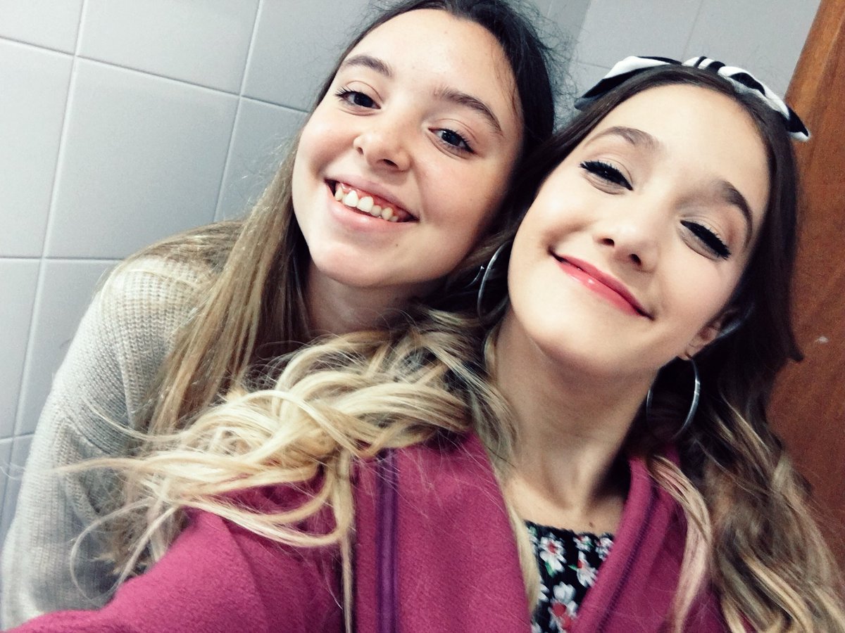 SmilingForAngeT's tweet photo. te extrañaba tantisiimo❤️❤️hermoso y gracias x todooo te amouu😻 https://t.co/gQD3ZwTwF8
