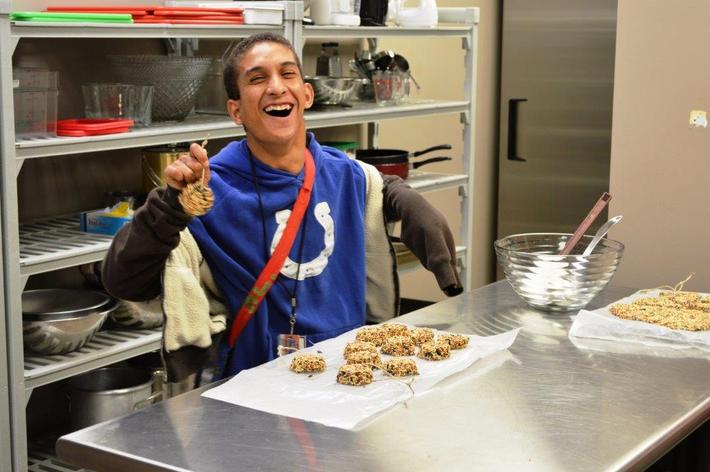 janus_inc's tweet photo. Meet Lee. Lee LOVES to make others laugh and, because he is nonverbal, communicating with him is always fun and animated! Thankful for participants like Lee that make this job so great. https://t.co/8A9zSWTQa3