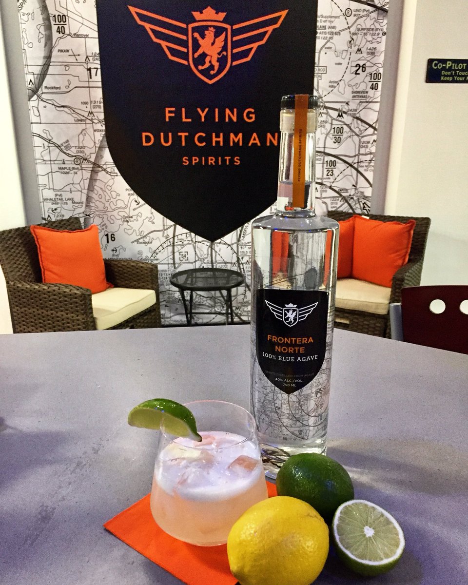 drinkfds's tweet photo. The cold weather has us pretending like it’s summer with our refreshing Paloma drink ☀️ #flyingdutchman #blueagave #nottequila https://t.co/z00EnfIbyY
