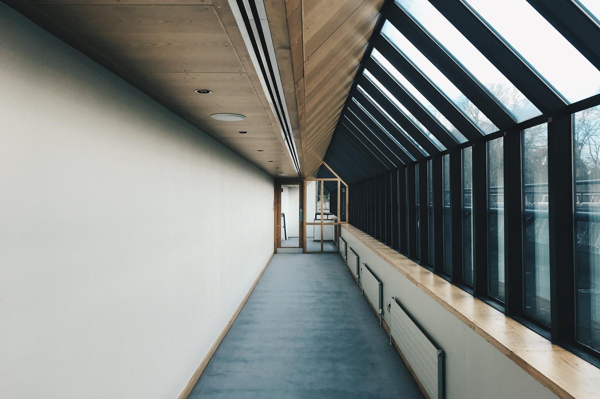 QueensArtsFest's tweet photo. 🎨 Introducing the West Gallery, the location of this year's exhibition 🎬
If you'd like to see your work hanging on these walls submissions are open until next Friday! We've received some fantastic work so far, so keep it coming.
Submit your artwork here: https://t.co/cGd9tmKxZz https://t.co/4qkwgpnjYN