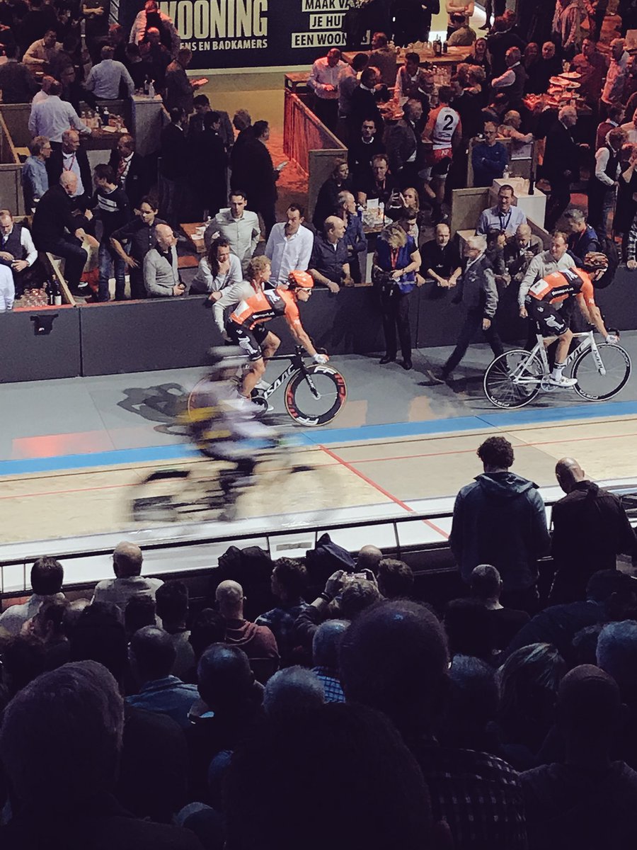 patrickmaur3r's tweet photo. @SvGinneken is klaar voor de start @TeamRoompot #teamroompot #wooningzesdaagserotterdam #derny https://t.co/YhTeDdTN2k