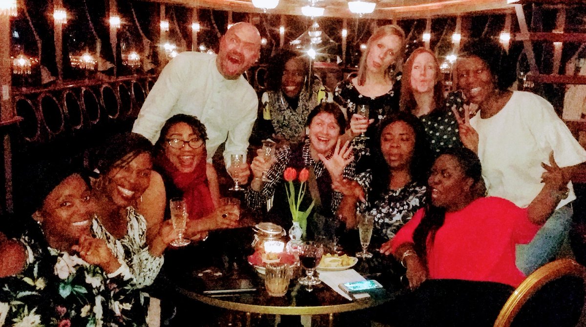 KarenGouldingNL's tweet photo. And to conclude #edconfbsa what better way than a 'funny face' photo bomb from fantastic delegates from far flung corners of the world #International #teachers #thePrinsevanOranje https://t.co/YSQlYV0vuZ