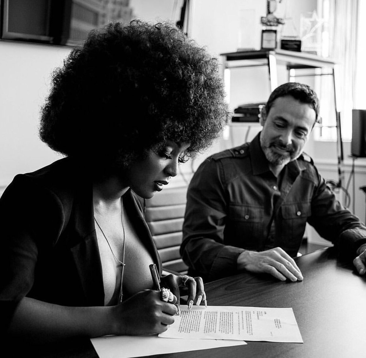 Afro-Latina star Amara La Negra twirls on her haters and signs an multi-album record deal xon.ec/2CBfiat