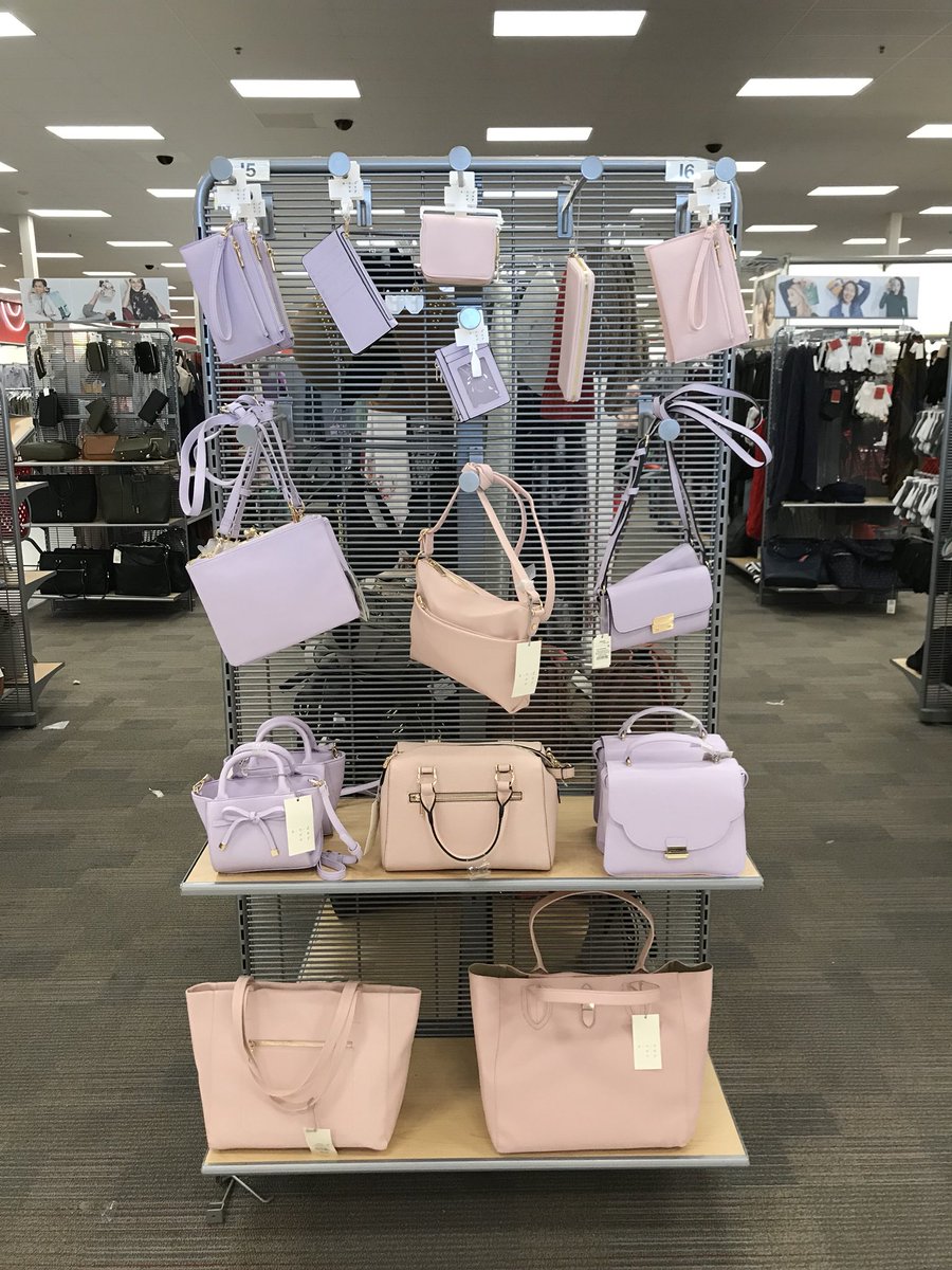 bnchambers's tweet photo. Maybe if we push spring colors the weather will take the hint... #T1911 #forgetwinter #hellospring https://t.co/MjmpUXORGC