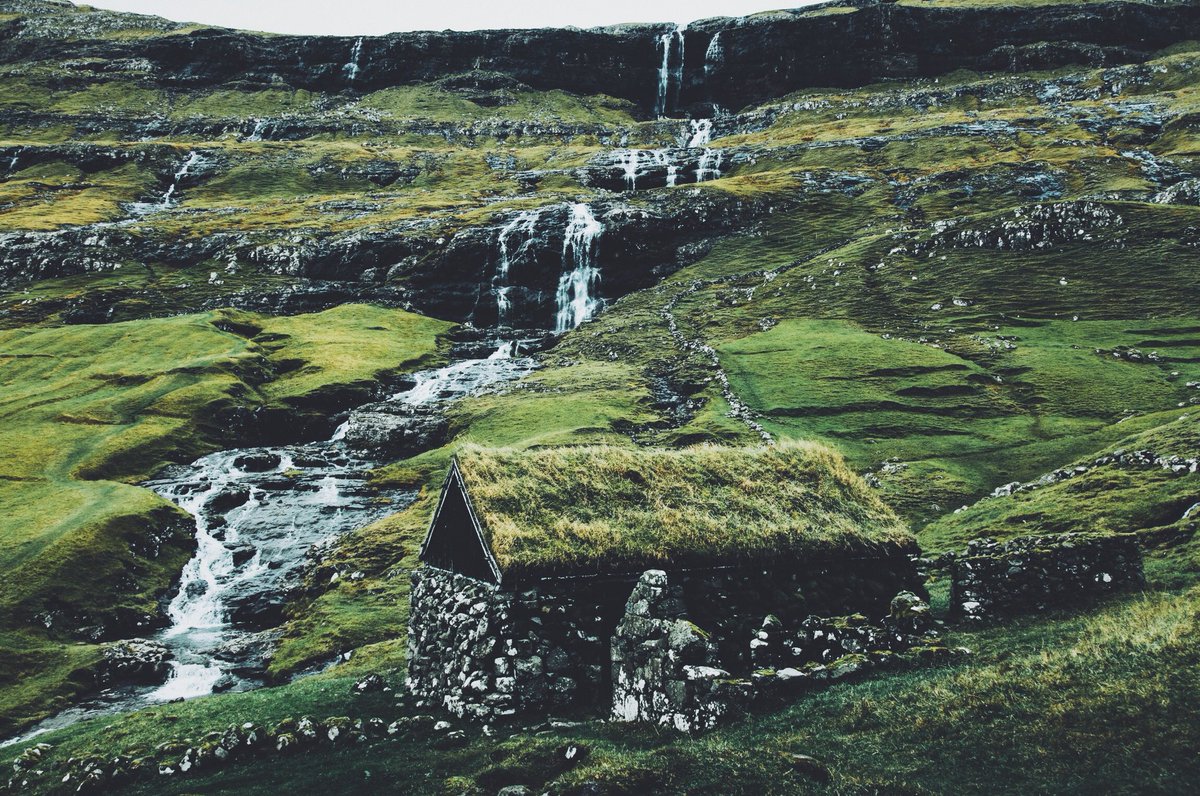 DanielCasson1's tweet photo. Saksun, Faroe Islands https://t.co/Sl8ZOqrQI4