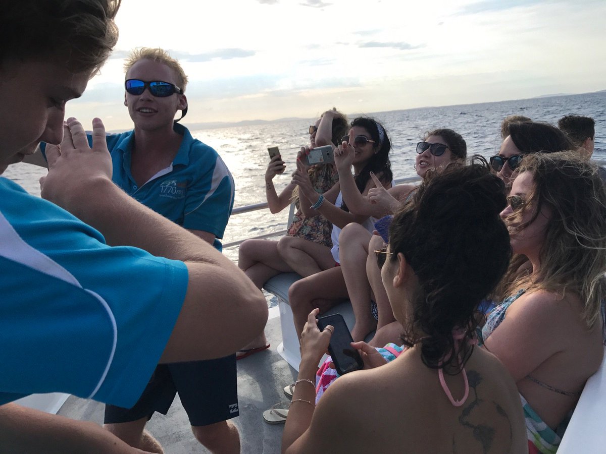 1770reef's tweet photo. Fun with 1770reef at Lady Musgrave Island 0749727222 https://t.co/X5y8ANCPfR