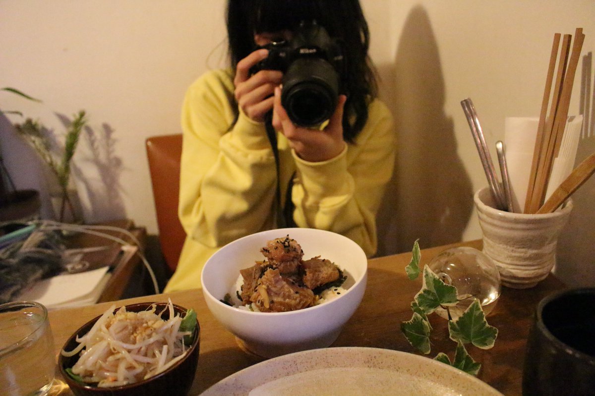 sai__cmr's tweet photo. あーーー刺激的な1日でした、
岩倉しおりさんと青藤スイさん
どちらもすてきでした
なこちゃん連れ出してくれてありがとうすき https://t.co/yoVIm6olYj