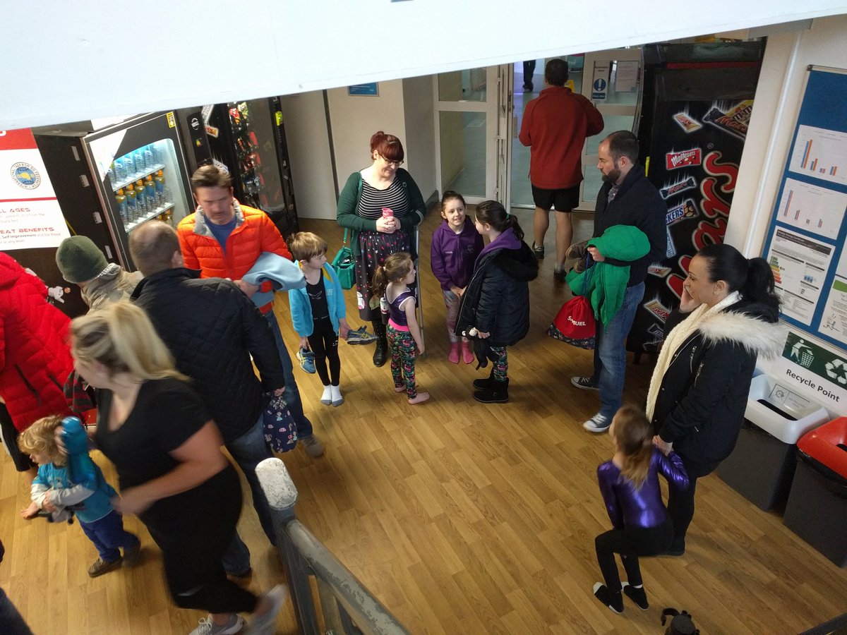 kestrelgym's tweet photo. Busy morning @kestrelgym #TenterdenTown #fullcarpark #happychildren #workinghardtoachieve #gymnastics #discipline #fun #safe #enjoyment πππ https://t.co/Ce68BzyYKA