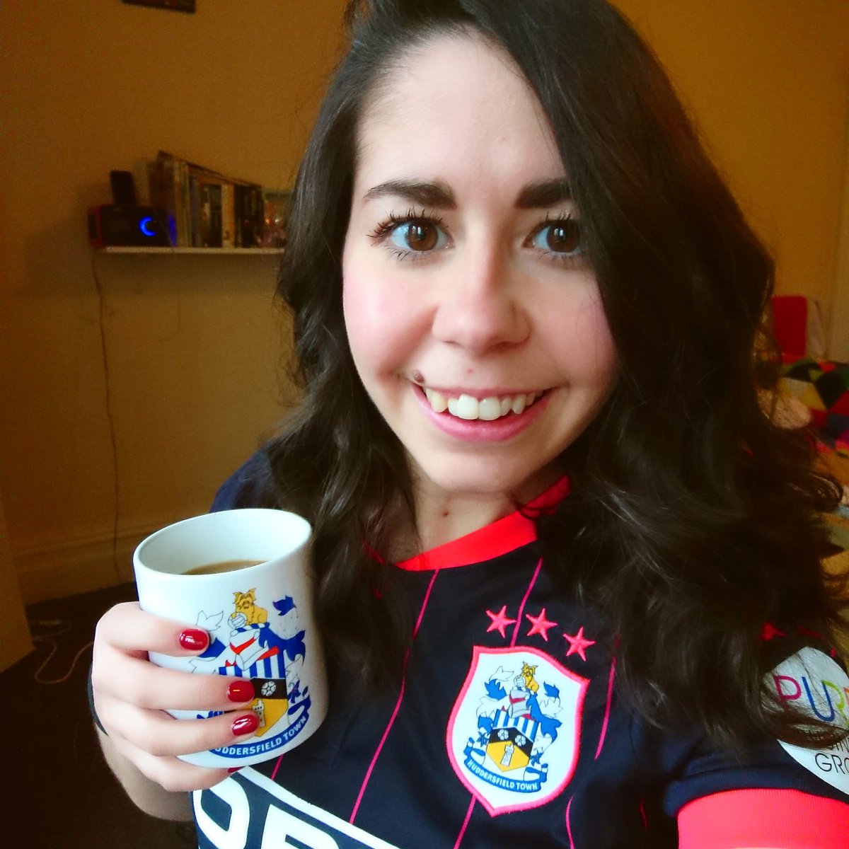 hanlittlewood's tweet photo. Getting caffeined up ready for my third away trip this season! Here we come Stoke! #HTAFC #utt #PremierLeague @htafcdotcom https://t.co/aKnT3hlNVX