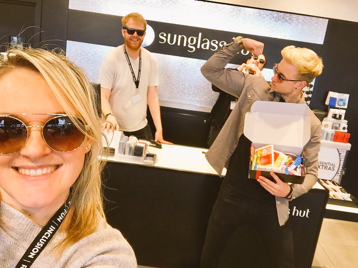 Care package from our amazing manager @Marisa__Mendes for holding down the fort while she’s smashing it in Stratford <a href="/HawkinsSarita/">Sarita Hawkins</a> @WheresWarron #SGHgains #relationships #TeamworkMakesTheDreamwork #SGHbicepchallenge