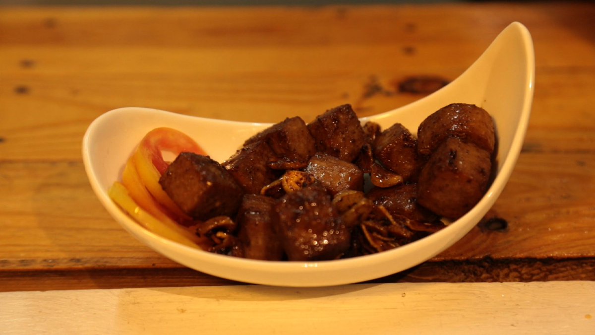 PopTalkGTV's tweet photo. Your Php400 to Php500 ay good for 2-3 people na! Sabi nga ni @iamkikoEstrada, 'nuff said! #PopVisayanRestos https://t.co/NKBNrrHgLt