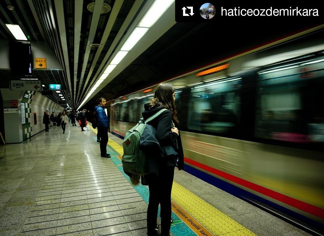 Tüm yolcularımıza #güzelbirhaftasonudileriz. 
#TCDDTaşımacılık #UDHB #Marmaray