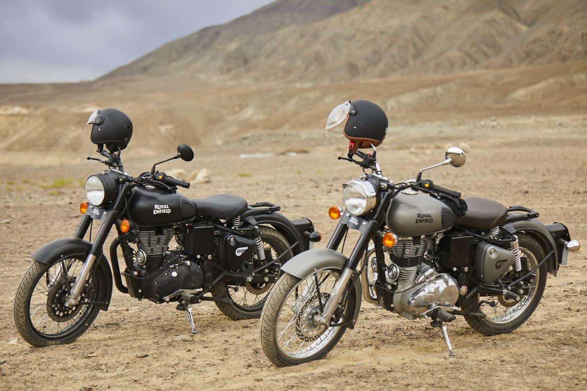 royalenfield's tweet photo. Explore the other half of your riding story. Book a test ride on the #Classic #StealthBlack500 here: https://t.co/Mn16Bc5Oqw https://t.co/eN04jiTrPZ