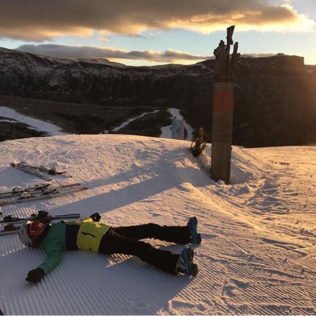 marta_kov01's tweet photo. The Alps wait for me, I’m coming to the paradise 😏👍🏻💪🏼⛷⛷🎿  #vacations #Italy #mountains #paradise #skiing #theAlps #mylove #SOON https://t.co/gyW6a8O0NW