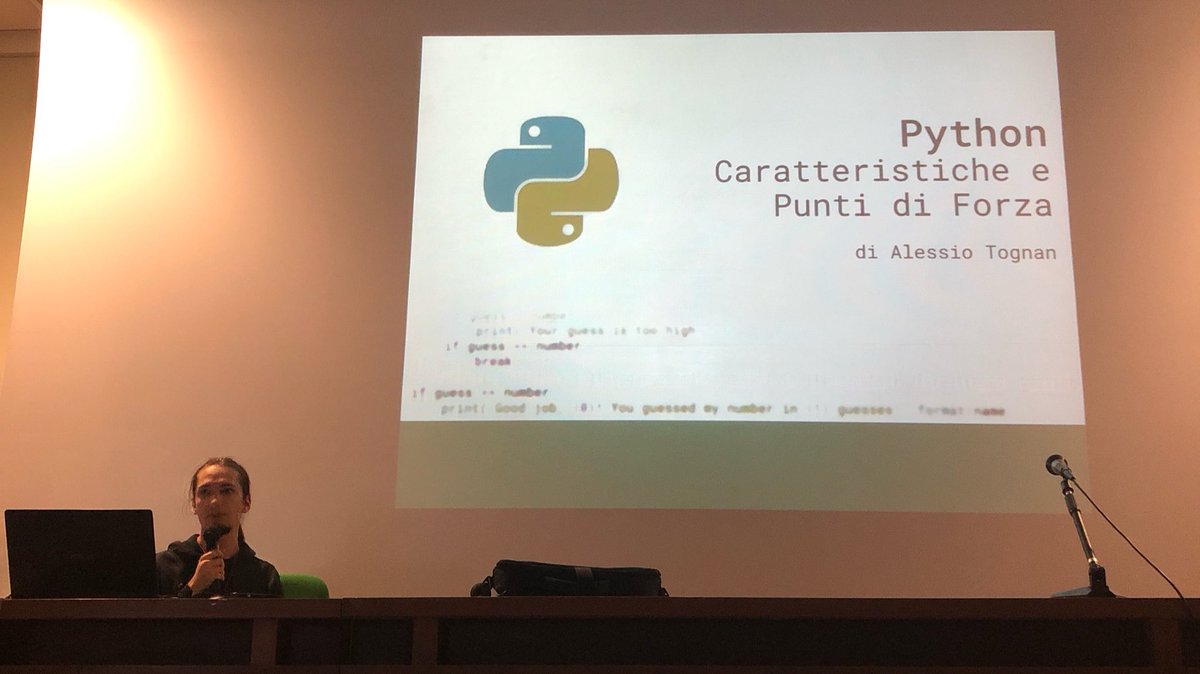 paolomaiolin's tweet photo. Oggi al @festival_coding nella mia cara vecchia scuola! 11 anni dopo... quanti ricordi! https://t.co/E0y9V2Ll3q