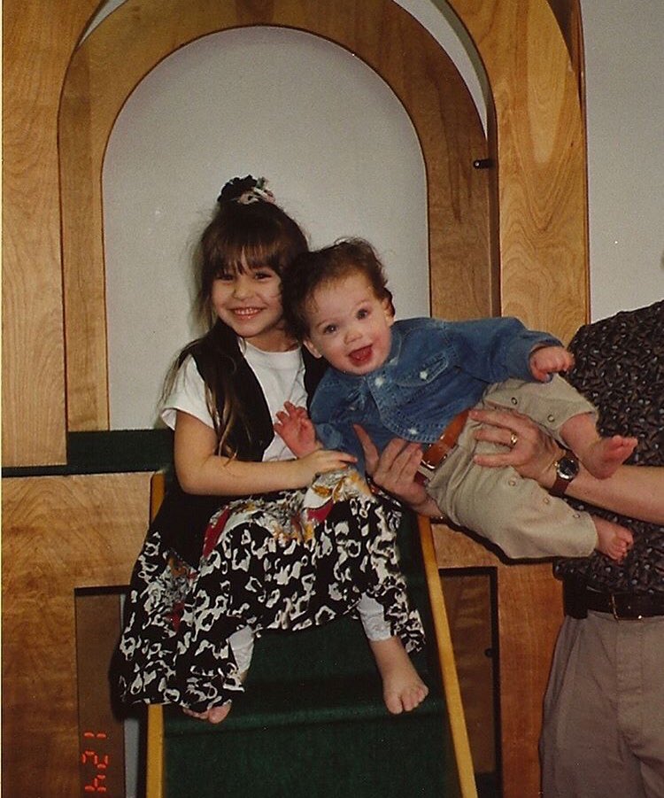LoganLermanITA's tweet photo. Logan’s sister on Instagram ❤️
“ @\lindslerm HBD to a hella of a dude! My brother from the same mother, VR ninja, slowest Catan player, incredibly talented, genuine, and thoughtful bb brother. Love ya bro 💕” https://t.co/34aa0FgJjL