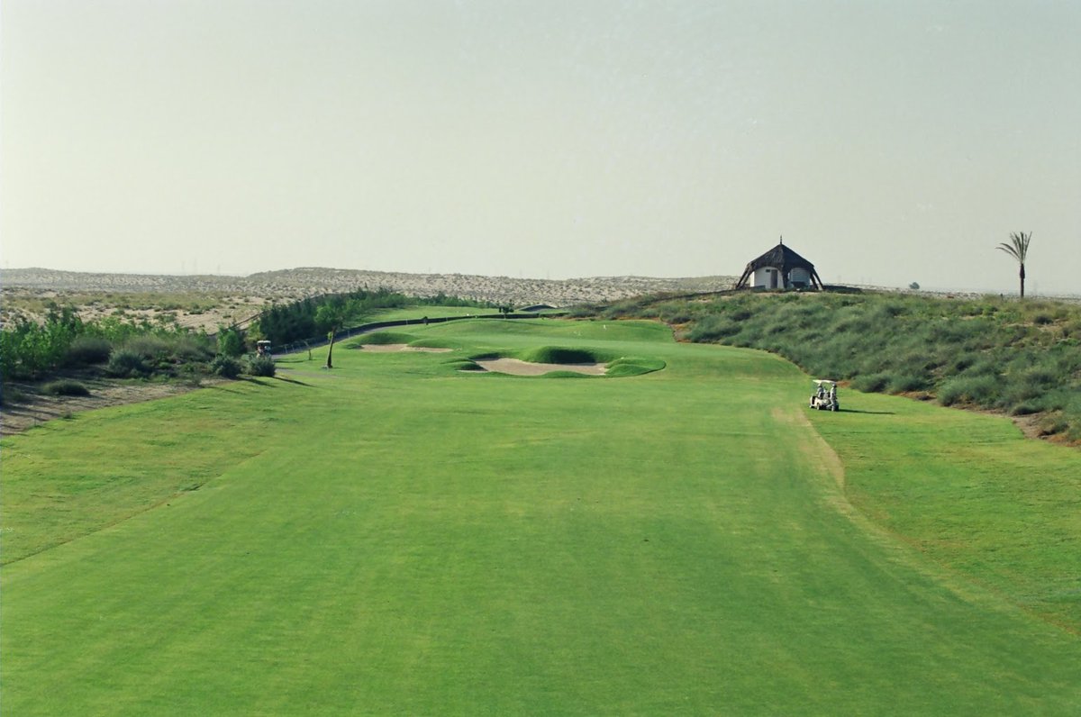 Can you guess which hole this is? 🤔 #EmiratesAt30