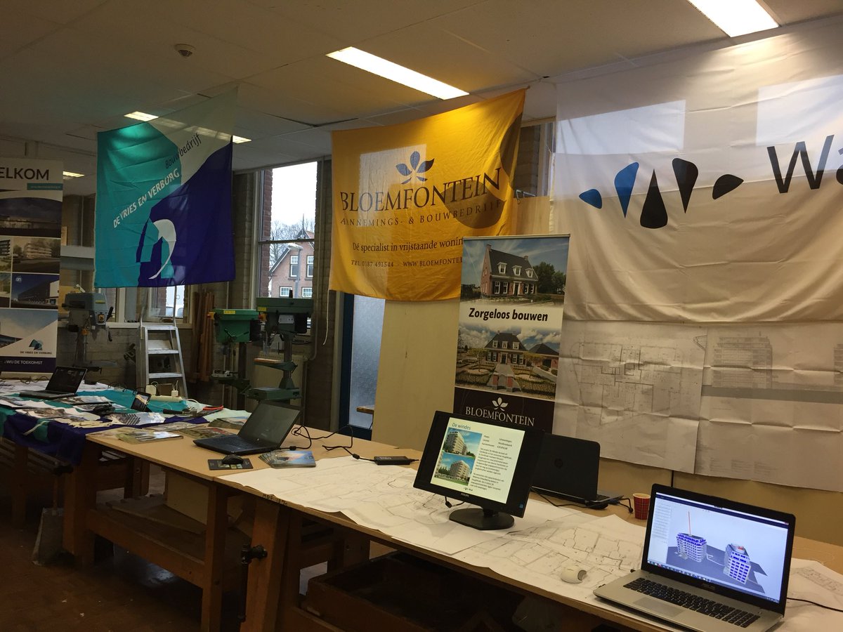 janmannetje's tweet photo. Vandaag sta ik voor @WaalBouw op de open dag waar alles 14 jaar geleden is begonnen. Leren werken met hoofd, hart en handen, Edudelta College te Middelharnis!! #Waal #Edudelta #College #Bouwendoorverbinden https://t.co/9ZWL5RY9NU