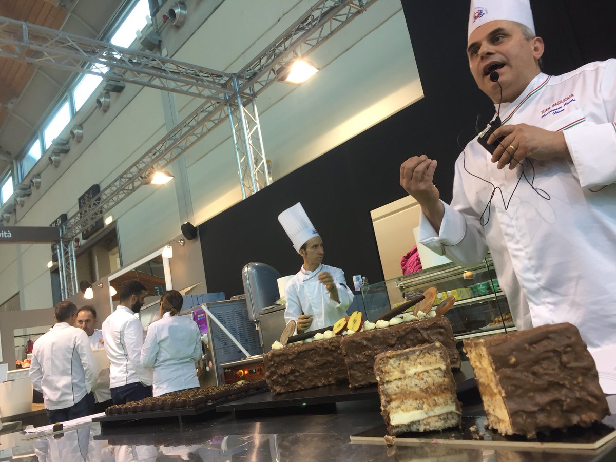 Federcuochi's tweet photo. Dall’#EmiliaRomagna alla #Basilicata, il viaggio nel gusto continua... #FederCuochi #Conpait #PastryFIC #PasticceriaInternazionale @IEGexpo https://t.co/8CmMmVgvRR