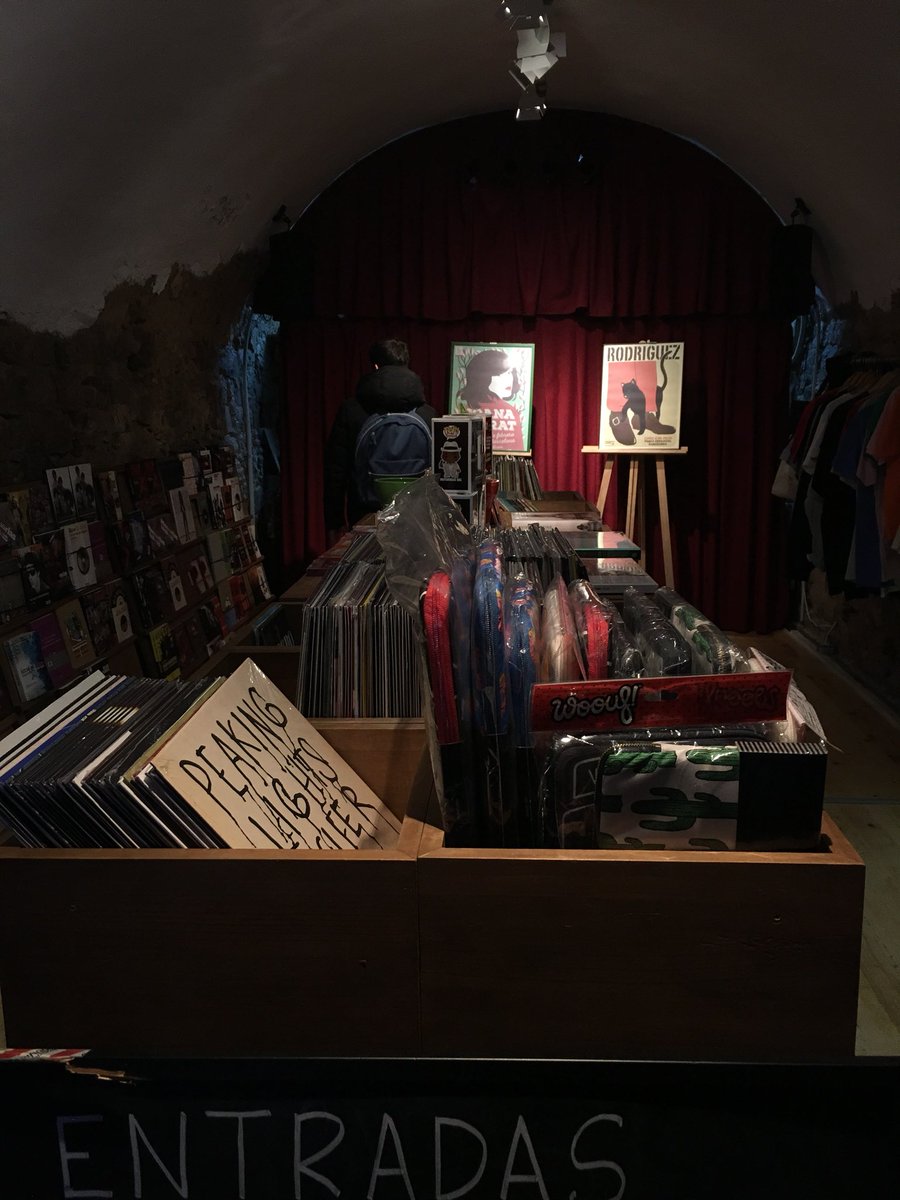 ÚLTIMO DÍA, LA BOTIGA DICE ADIÓS ... TODO AL 50% PÁSATE A DECIR ADIÓS AÚN NOS QUEDAN COSITAS ESTAMOS HASTA LAS 20:00