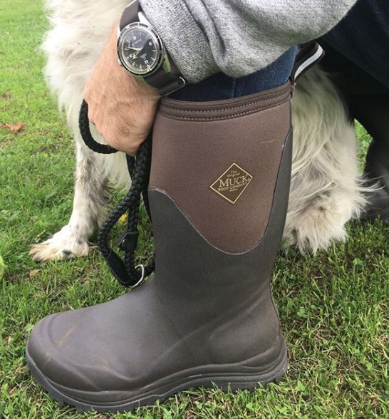 MuckBootEU's tweet image. Whether you’re shoveling the driveway or walking the dog, the Arctic Outpost Short boot is an ideal all-purpose winter boot. Click the link to purchase yours. #MUCKIN bit.ly/2me4jtm
