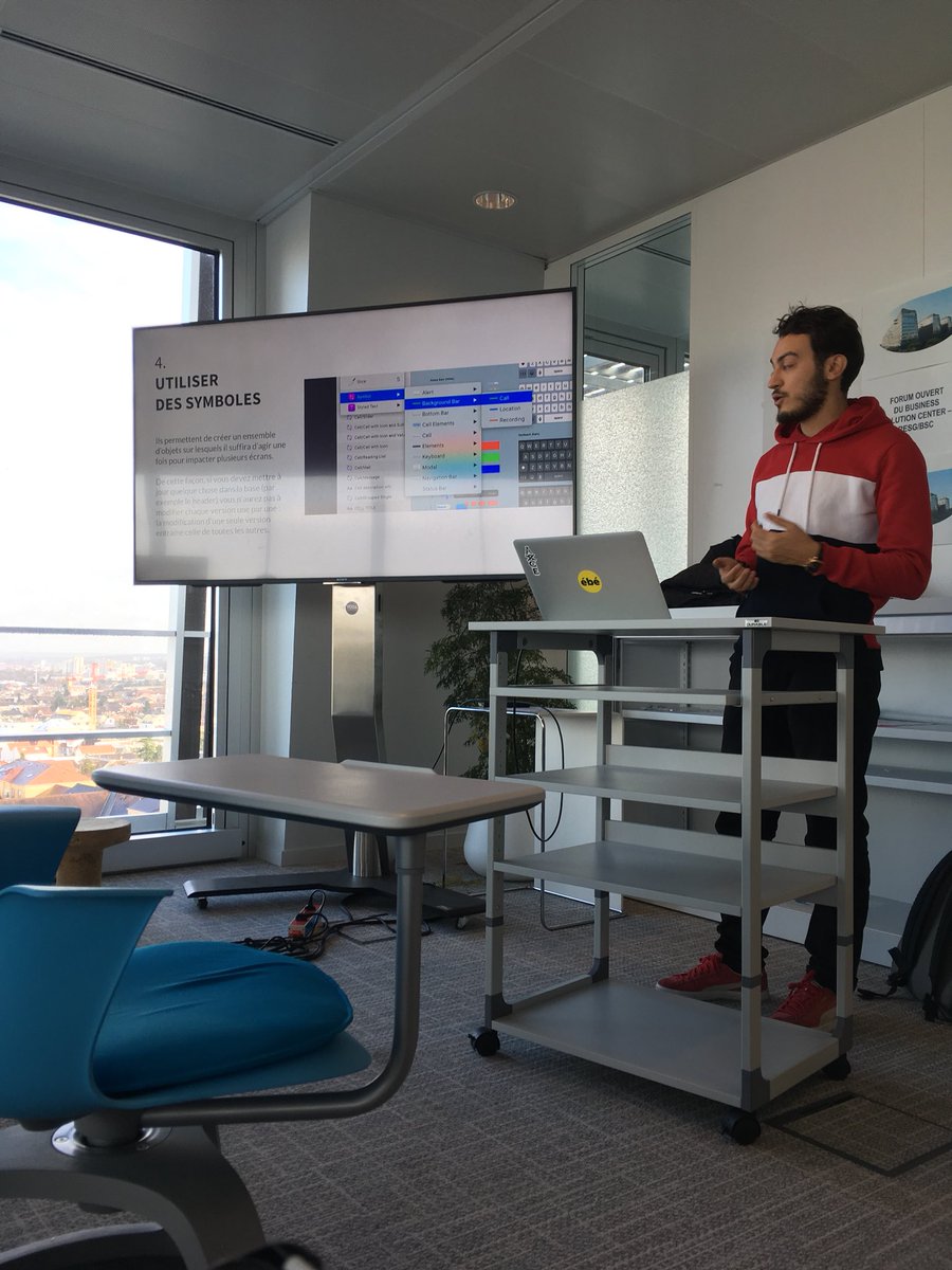 AndreaBretaud's tweet photo. Super #BBL présenté par Omar Abdalla de chez @ippontech : « Les 11 commandements d’un process » ou comment mieux anticiper les besoins des développeurs lors du design des interfaces.
Et petit live sketching au passage 😉

@ivmomvr #liveecvdigital #design #sketch @ECV_Digital https://t.co/YkXrp0MOis