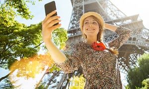 eMilesMedia's tweet photo. Instagrammers are sucking the life and soul out of travel | Rhiannon Lucy Cosslett https://t.co/27EFHkFZxb https://t.co/fM6mt8EVfa